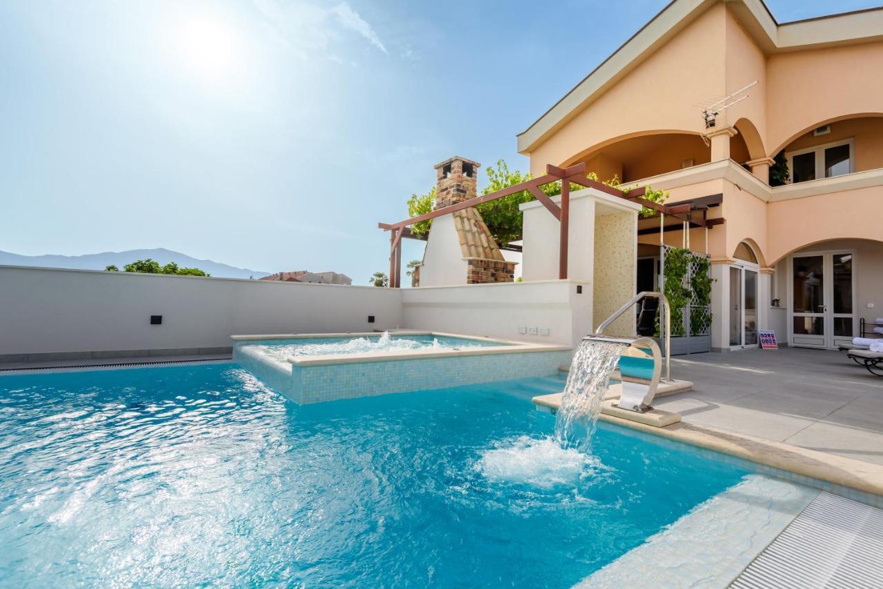 Neretva Valley Apartments - Heated Pool Metkovic Exterior photo