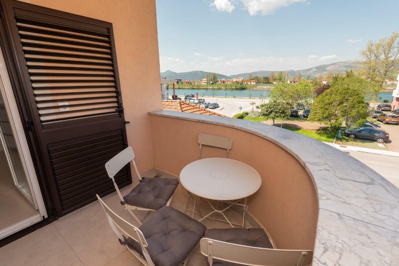 Neretva Valley Apartments - Heated Pool Metkovic Exterior photo